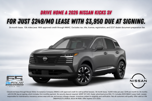 Kicks SV lease